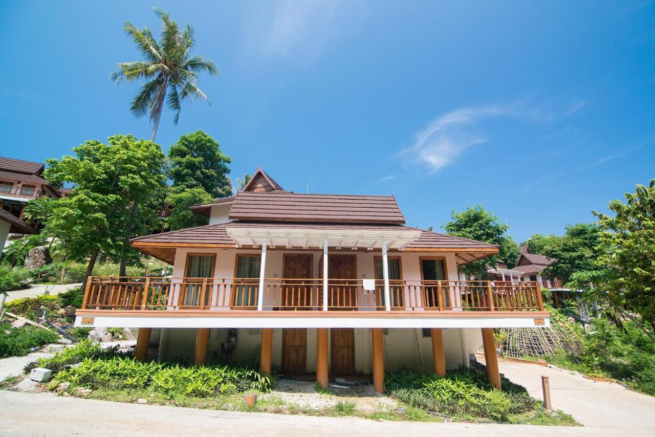 Phi Phi The Beach Resort Exterior photo